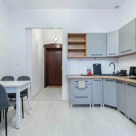 Azarentier1 Slowackiego Poznań