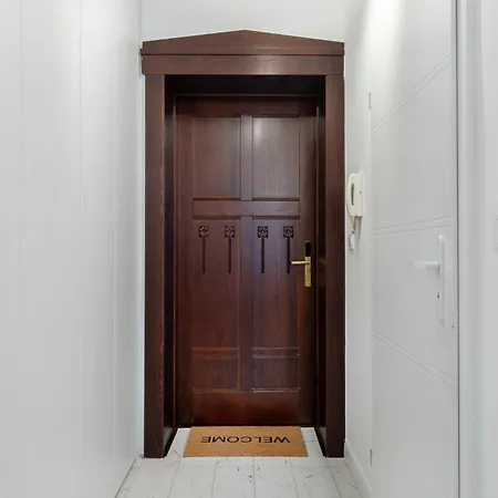 Azarentier1 Slowackiego * بوزنان